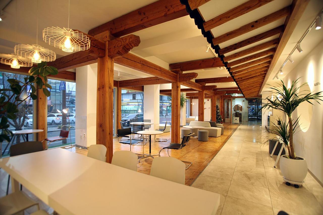 Jeonju Hanok Taejogung Hotel Екстериор снимка