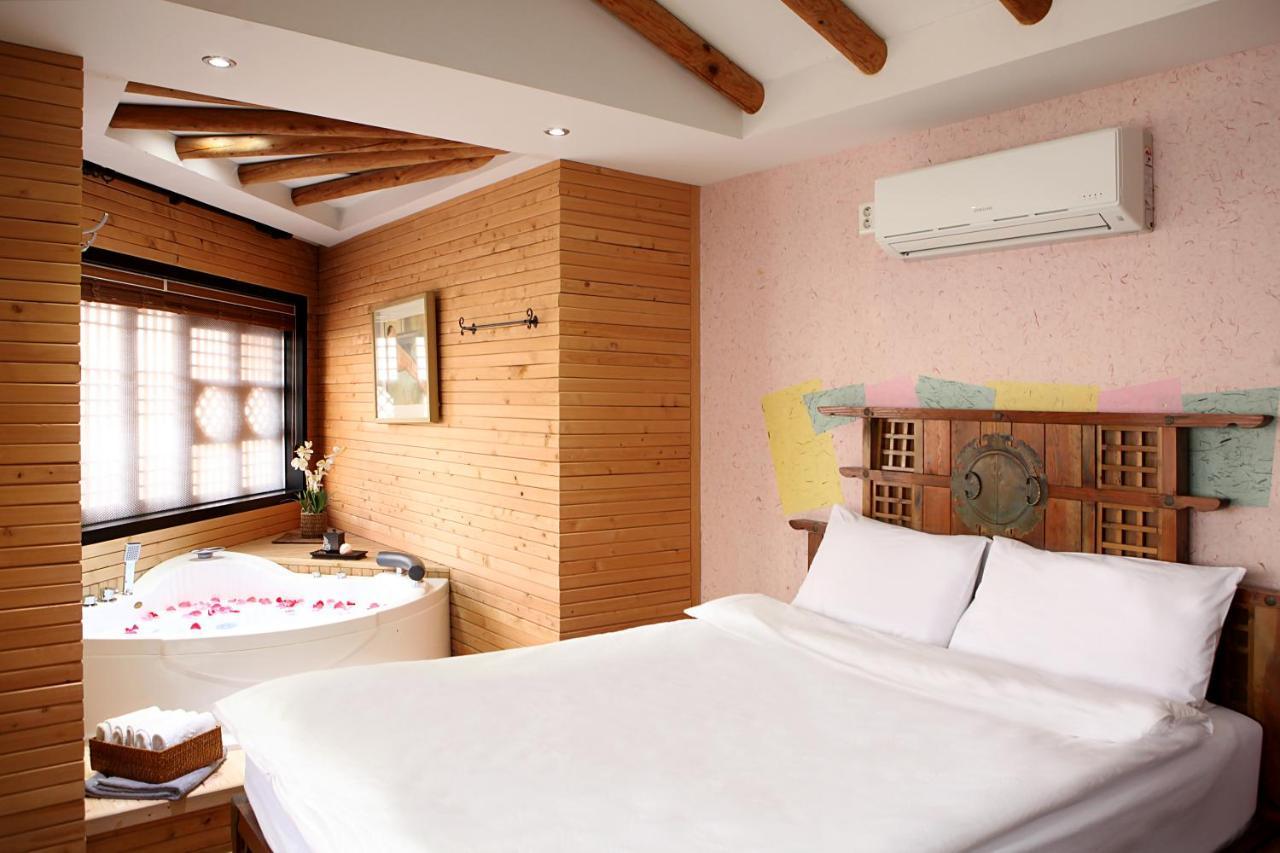 Jeonju Hanok Taejogung Hotel Стая снимка