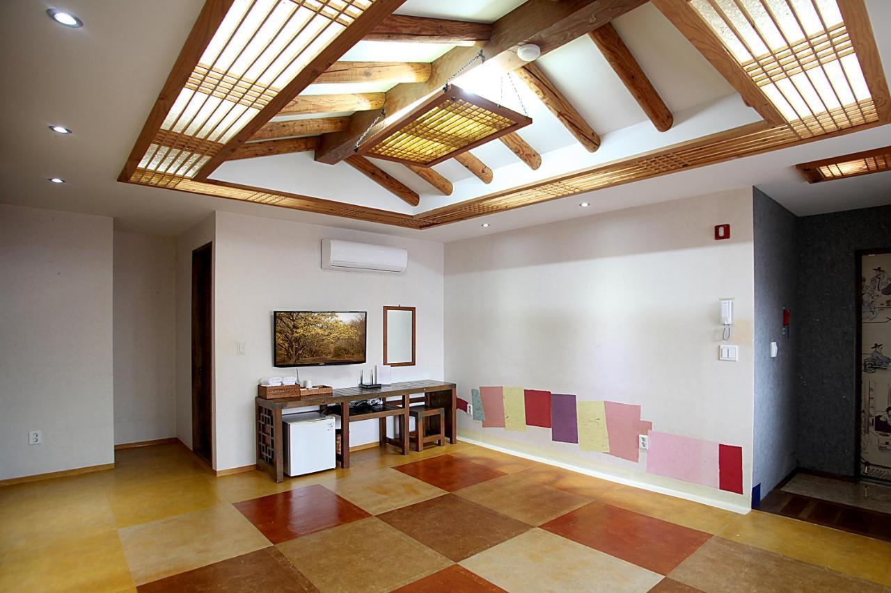 Jeonju Hanok Taejogung Hotel Стая снимка