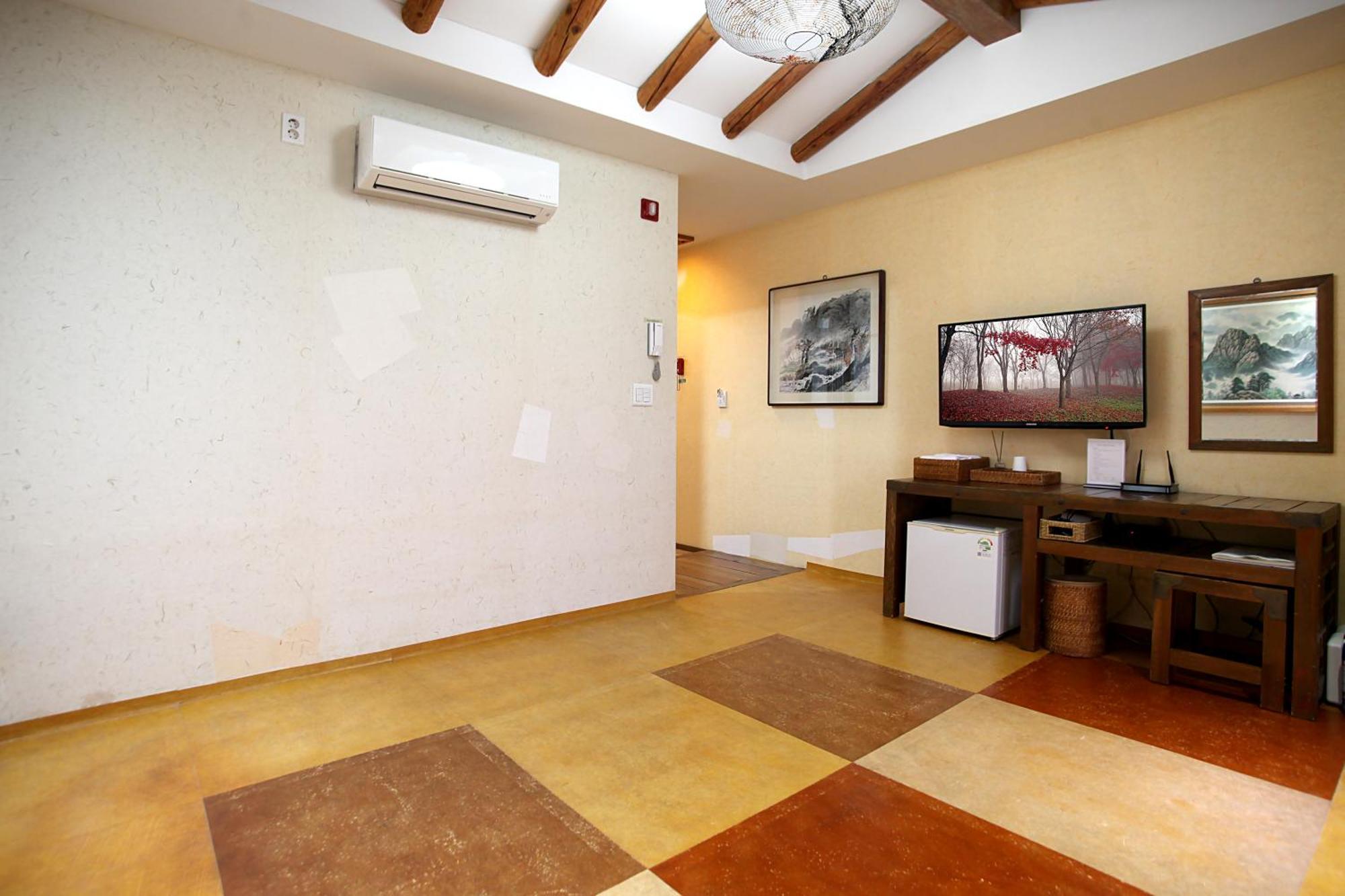 Jeonju Hanok Taejogung Hotel Стая снимка