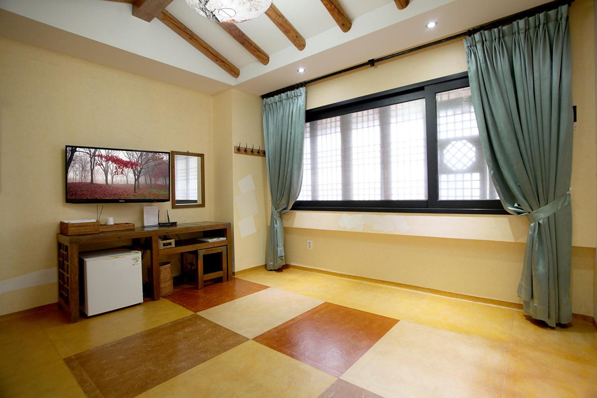 Jeonju Hanok Taejogung Hotel Стая снимка