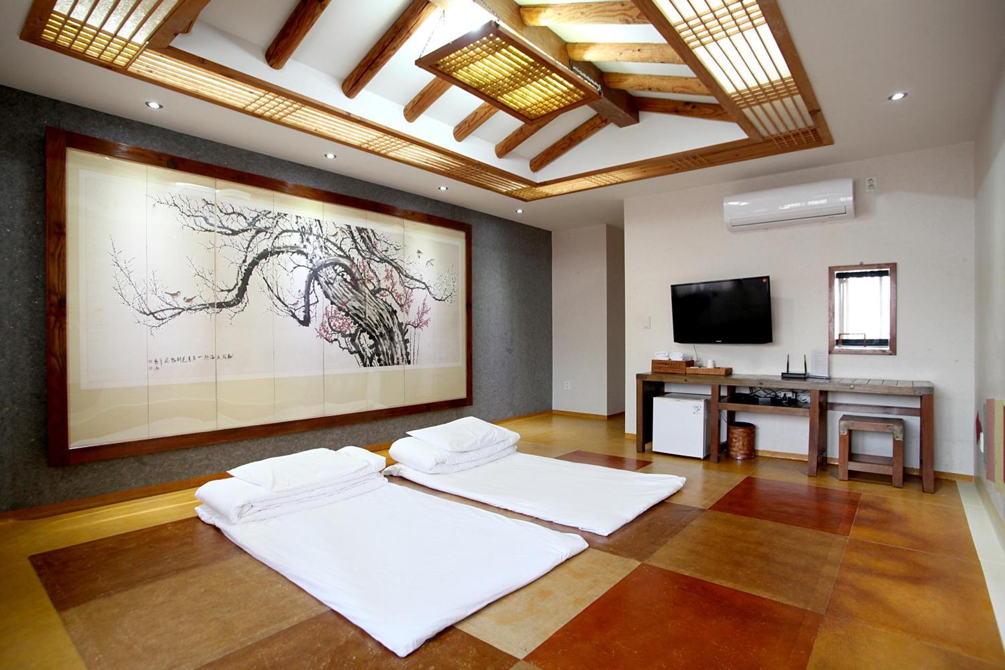 Jeonju Hanok Taejogung Hotel Стая снимка