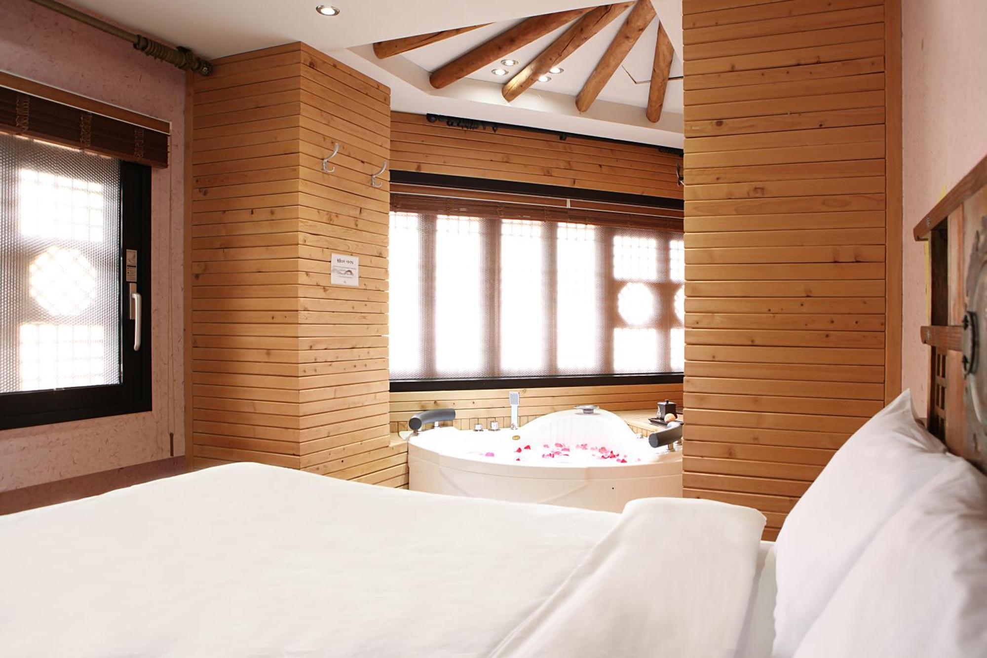 Jeonju Hanok Taejogung Hotel Стая снимка