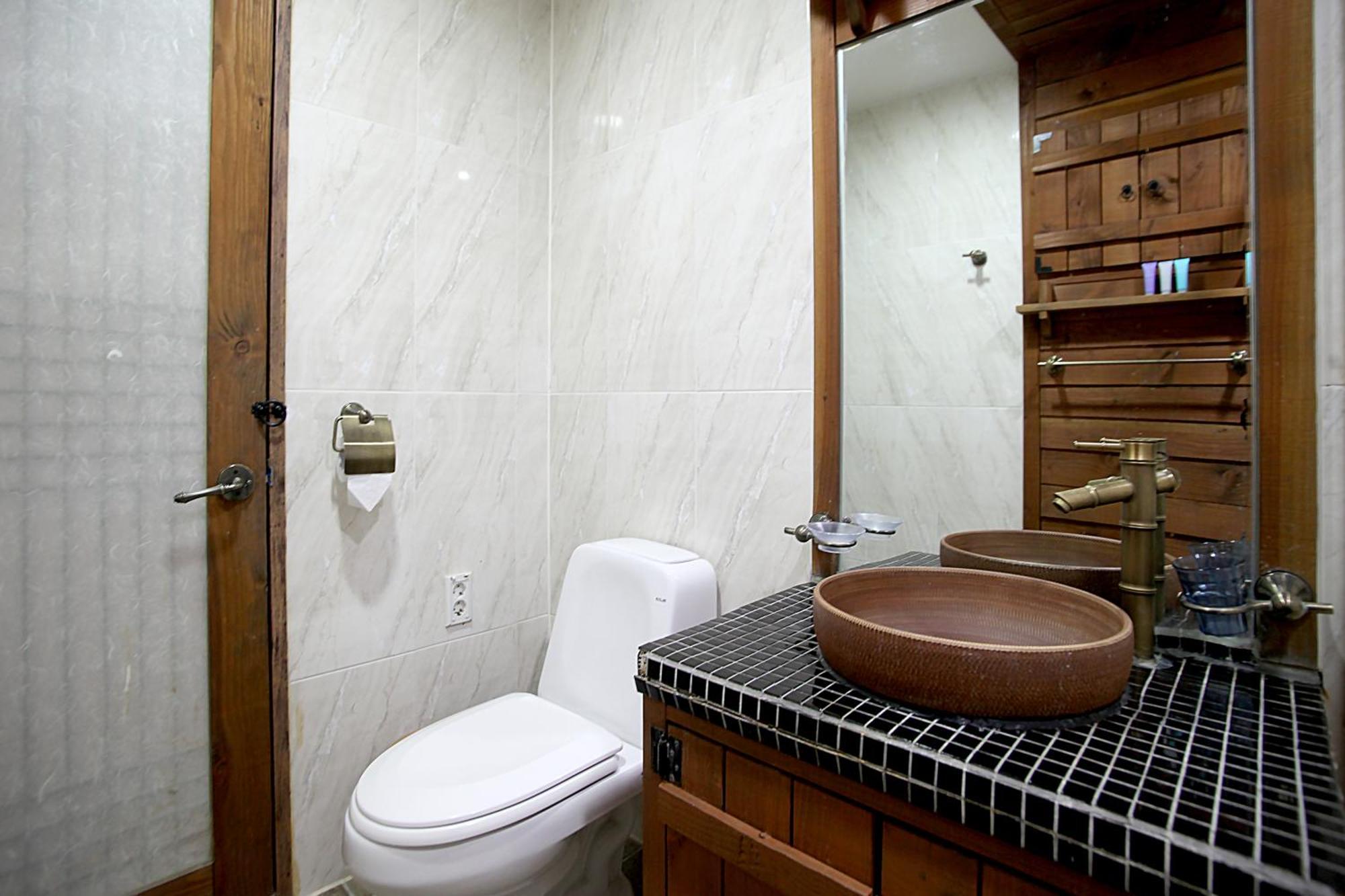 Jeonju Hanok Taejogung Hotel Стая снимка